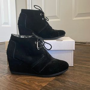 Toms Wedged Booties